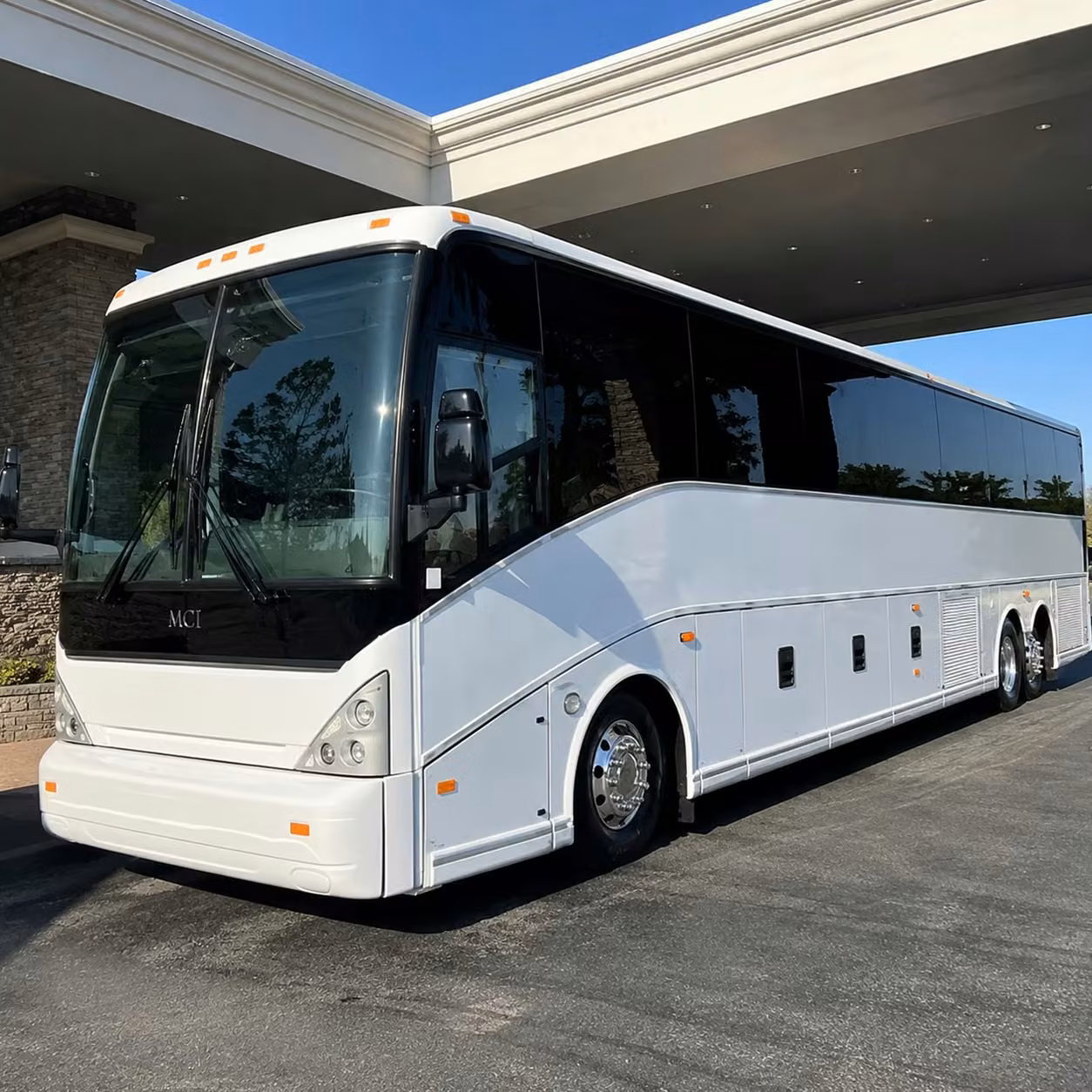 charterbusamarillo com will help you coordinate worksite and industrial crew transportation in amarillo